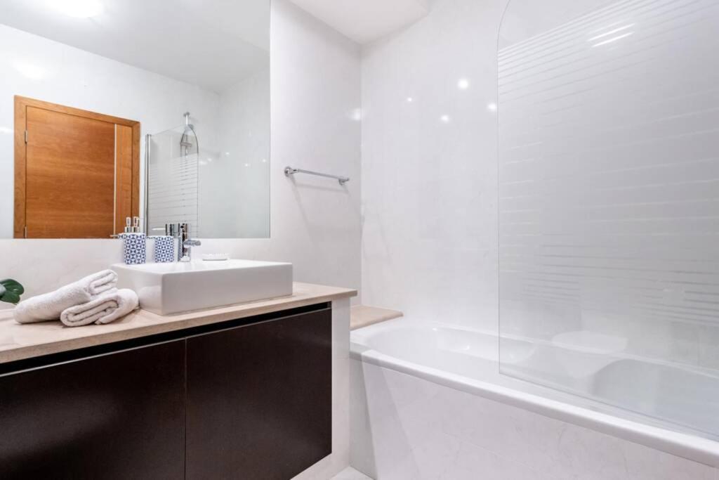Baia Da Luz- Ground Floor Apartment Экстерьер фото